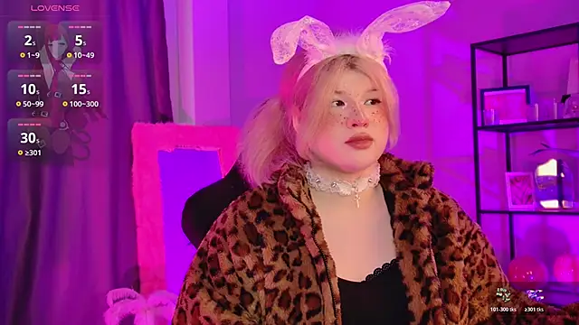 LilithNlsn online show from March 15, 2:35 pm