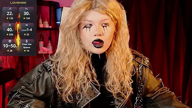 LilithNlsn online show from March 22, 9:05 pm