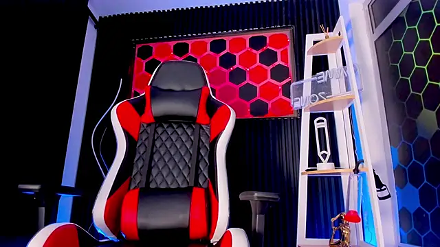 Max Hader  online show from March 20, 4:24 am