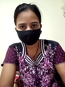 Snapshot of Poojalodhi_567 chatting on March 5, 8:38 pm Poojalodhi 567 online show from March 5, 8:38 pm