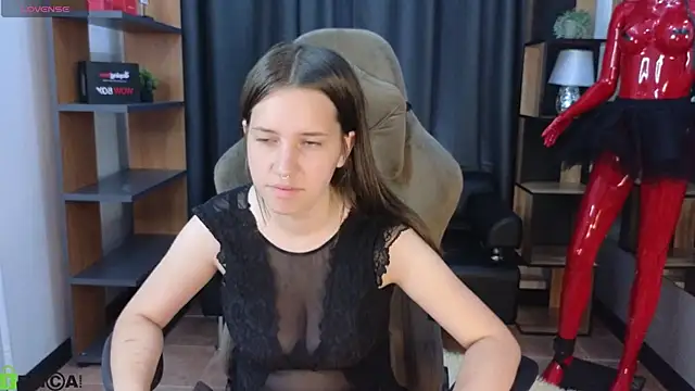 Molly Miavka online show from June 19, 6:41 am