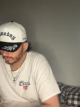 TallHungandCloudy69 online show from April 11, 8:23 pm