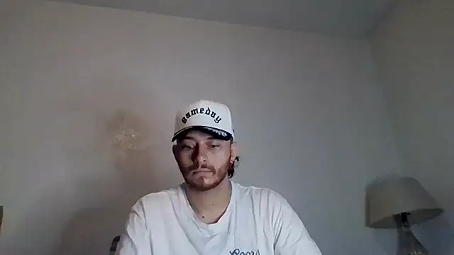 TallHungandCloudy69 online show from April 11, 6:32 am