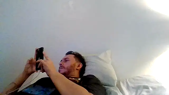TallHungandCloudy69 online show from March 19, 2:06 pm