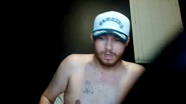 Snapshot of TallHungandCloudy69 chatting on July 18, 10:24 am TallHungandCloudy69 online show from July 18, 10:24 am