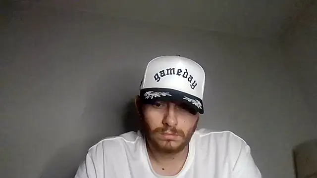 TallHungandCloudy69 online show from April 1, 6:26 am