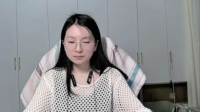 Eeya-36 online show from April 25, 1:41 pm