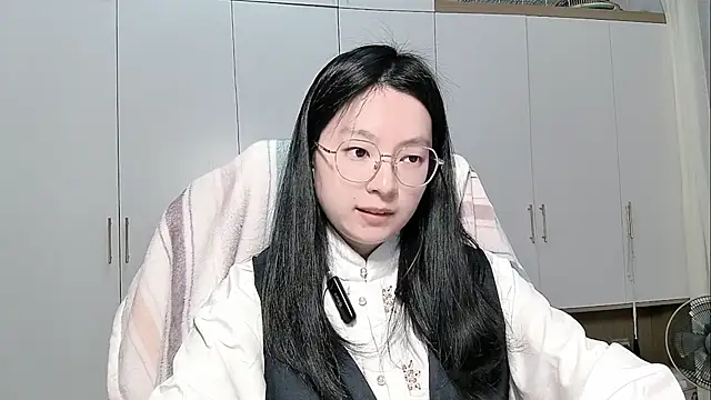 Eeya-36 online show from April 23, 11:38 am