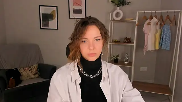 Keily Nimmnez online show from March 12, 9:57 am