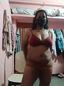 Miss-Dolly07 online show from June 26, 5:19 pm
