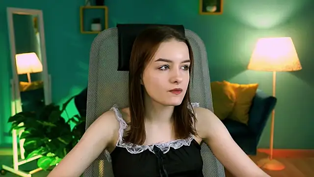 KellieBanshe online show from April 2, 4:19 am