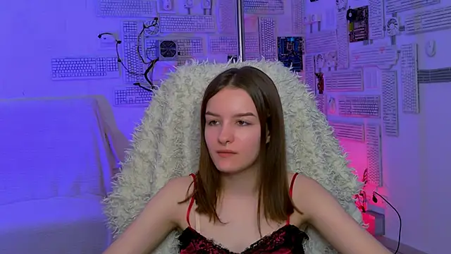 Snapshot of KellieBanshe chatting on June 16, 4:12 am KellieBanshe online show from June 16, 4:12 am