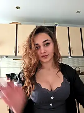 KatarinaHeaven online show from May 8, 11:03 am