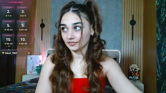 KatarinaHeaven online show from April 22, 4:47 pm