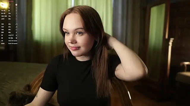 LeahAllsop online show from April 1, 4:58 am