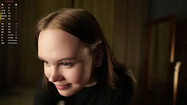 LeahAllsop online show from April 1, 1:52 pm