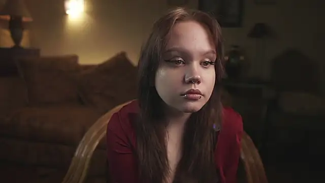 LeahAllsop online show from March 10, 1:26 pm