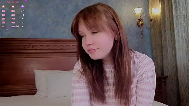 LeahAllsop online show from June 1, 2:23 am