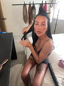 Snapshot of babydollluk chatting on March 2, 12:23 pm babydollluk online show from March 2, 12:23 pm