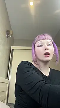 AlexaGudz online show from March 21, 5:17 pm