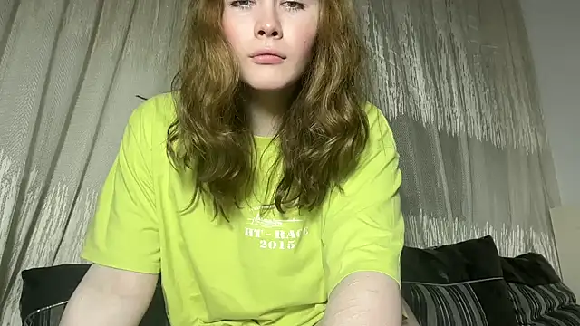 AlexaGudz online show from May 29, 6:14 pm