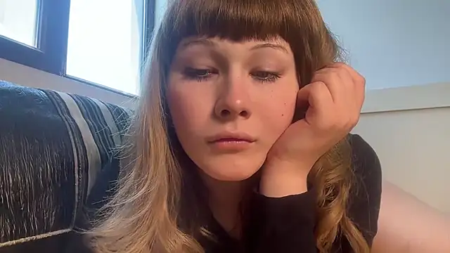 AlexaGudz online show from June 2, 10:37 am