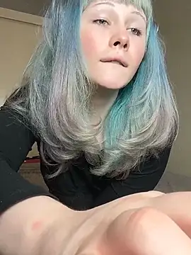 AlexaGudz online show from May 18, 8:24 pm