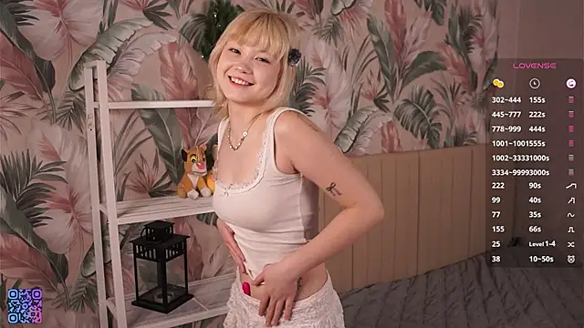 MarjoryHowlingwolf online show from April 14, 6:35 pm