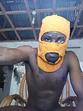 Snapshot of StrongEbonyDick chatting on May 31, 9:15 am StrongEbonyDick online show from May 31, 9:15 am