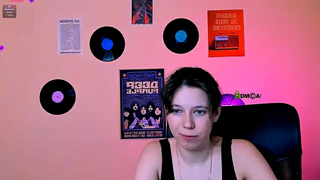 Snapshot of aria_wild_ chatting on July 10, 9:15 pm aria wild online show from July 10, 9:15 pm