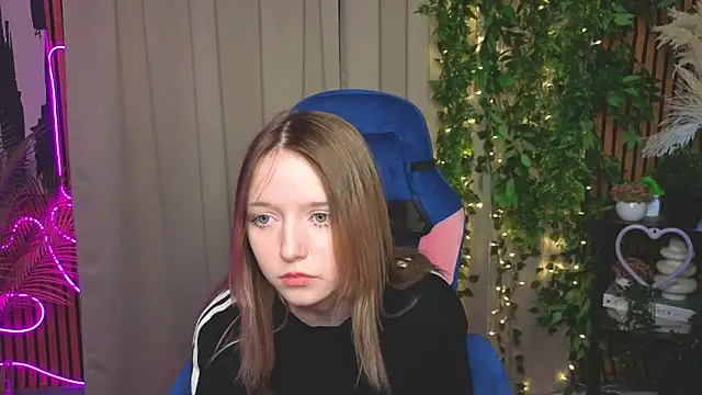 JillHolland online show from March 19, 5:13 pm