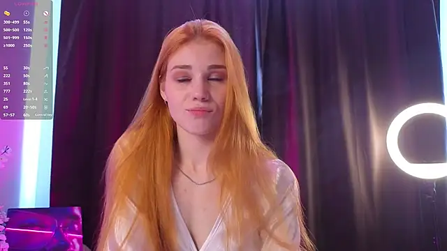 AmyLindsey online show from June 24, 7:18 am