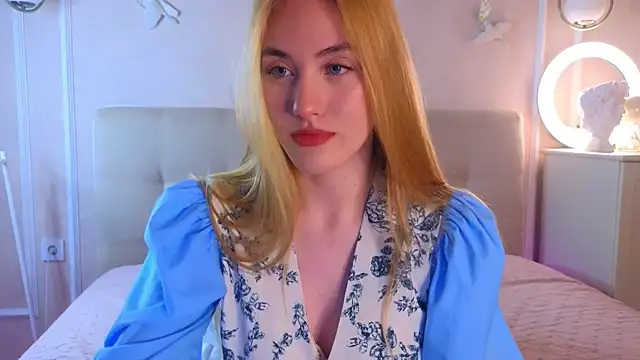 JenniferCamprell online show from April 8, 8:21 pm