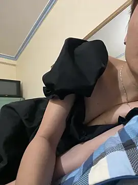 Mimi pussy online show from April 12, 10:13 pm