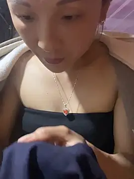 Snapshot of Mimi_pussy chatting on May 9, 12:25 am Mimi pussy online show from May 9, 12:25 am