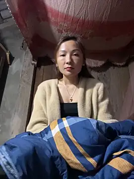 Mimi pussy online show from March 4, 11:45 pm