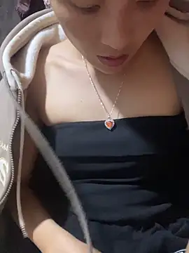 Snapshot of Mimi_pussy chatting on May 8, 12:20 pm Mimi pussy online show from May 8, 12:20 pm