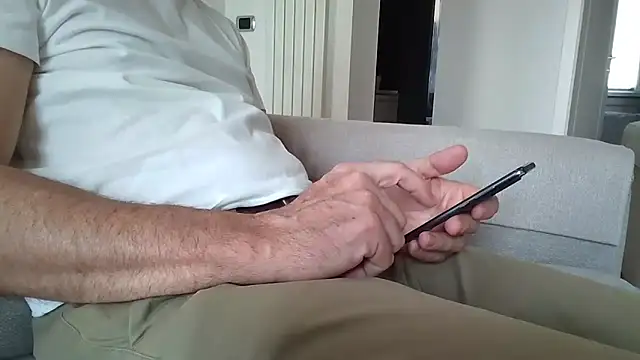 Alex1970-IT online show from April 18, 12:18 pm