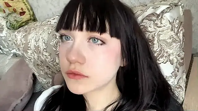 LoidaTrytten online show from March 13, 1:16 pm