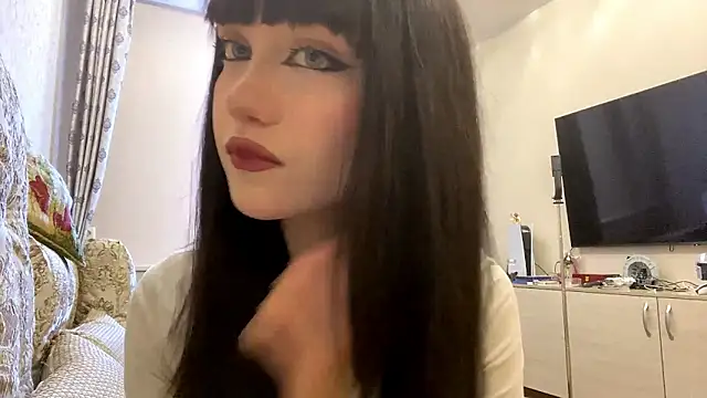 LoidaTrytten online show from March 19, 1:44 pm