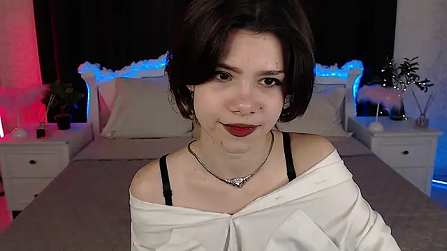 llittle-peachh online show from March 15, 12:23 pm