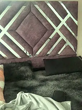 Im Luuu online show from March 18, 1:46 pm