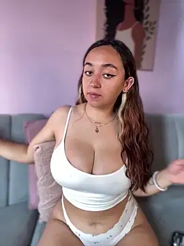 Im Luuu online show from March 25, 12:48 pm