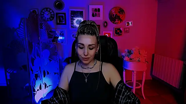 MonicaRiley online show from April 20, 1:03 pm