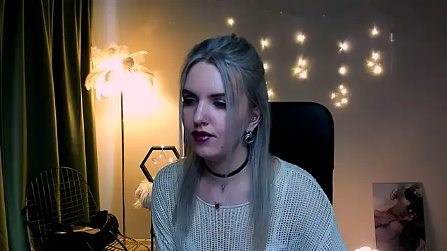 AliceSmite online show from March 26, 12:58 pm