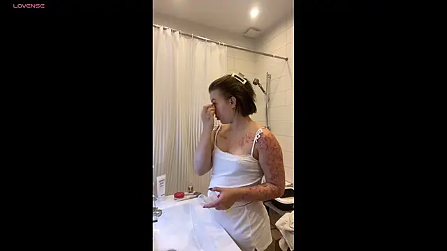 HermioneMoon online show from July 18, 9:51 am