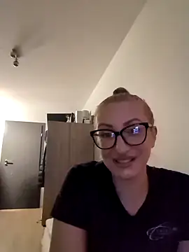 Snapshot of malinalli_a chatting on March 2, 5:09 pm malinalli a online show from March 2, 5:09 pm