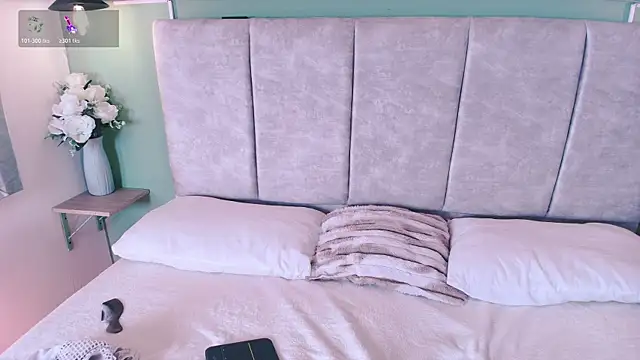 Jessicaparkeer online show from May 27, 1:18 pm