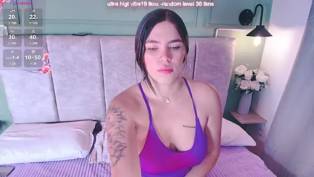 Jessicaparkeer online show from May 9, 1:25 pm