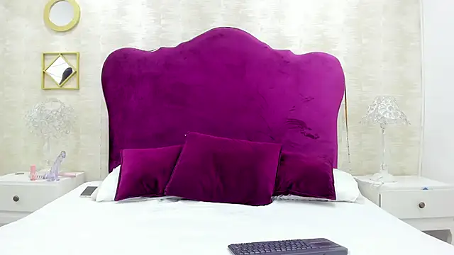 MeganVelvet  online show from March 9, 12:30 pm